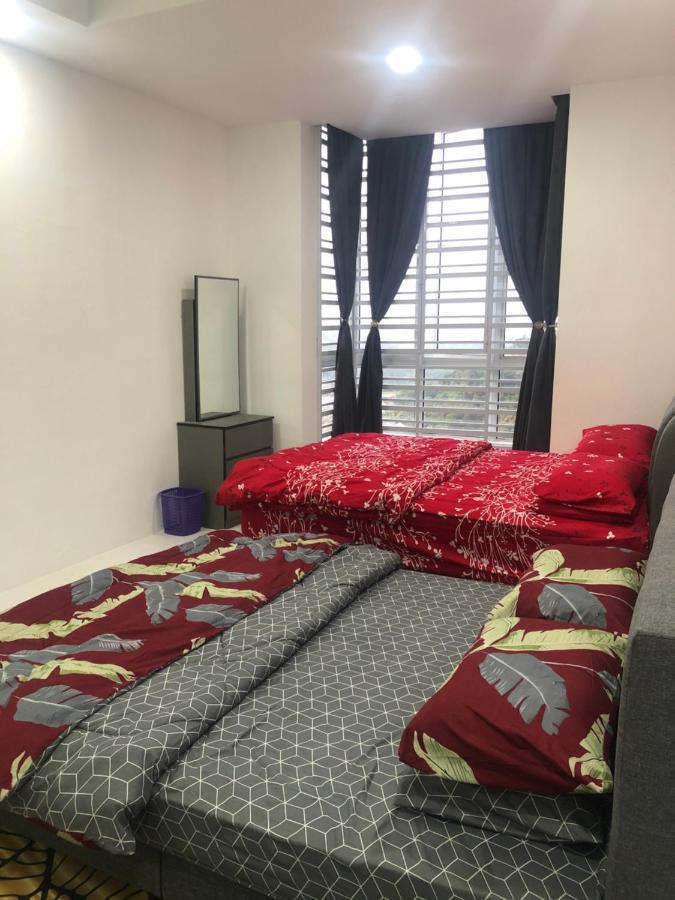 Ramadhina Eagle Eye View Home2Stay Emerald Avenue 伯恩仓 外观 照片