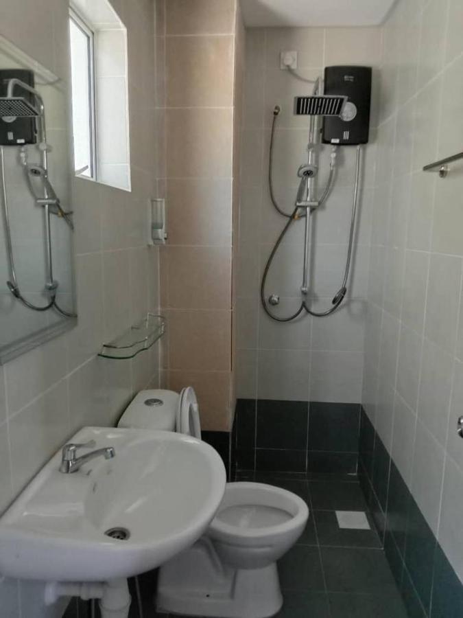 Ramadhina Eagle Eye View Home2Stay Emerald Avenue 伯恩仓 外观 照片